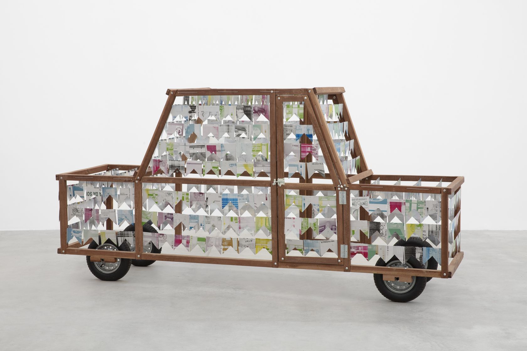  Marepe, Carro de Bandeirolas, 2019
