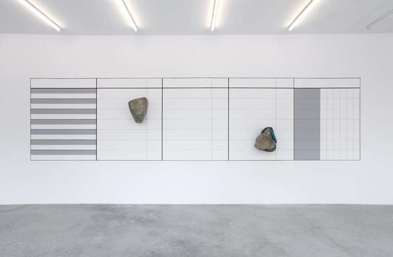 Gabriel Kuri, Punto y línea en paisaje vertical, 2013