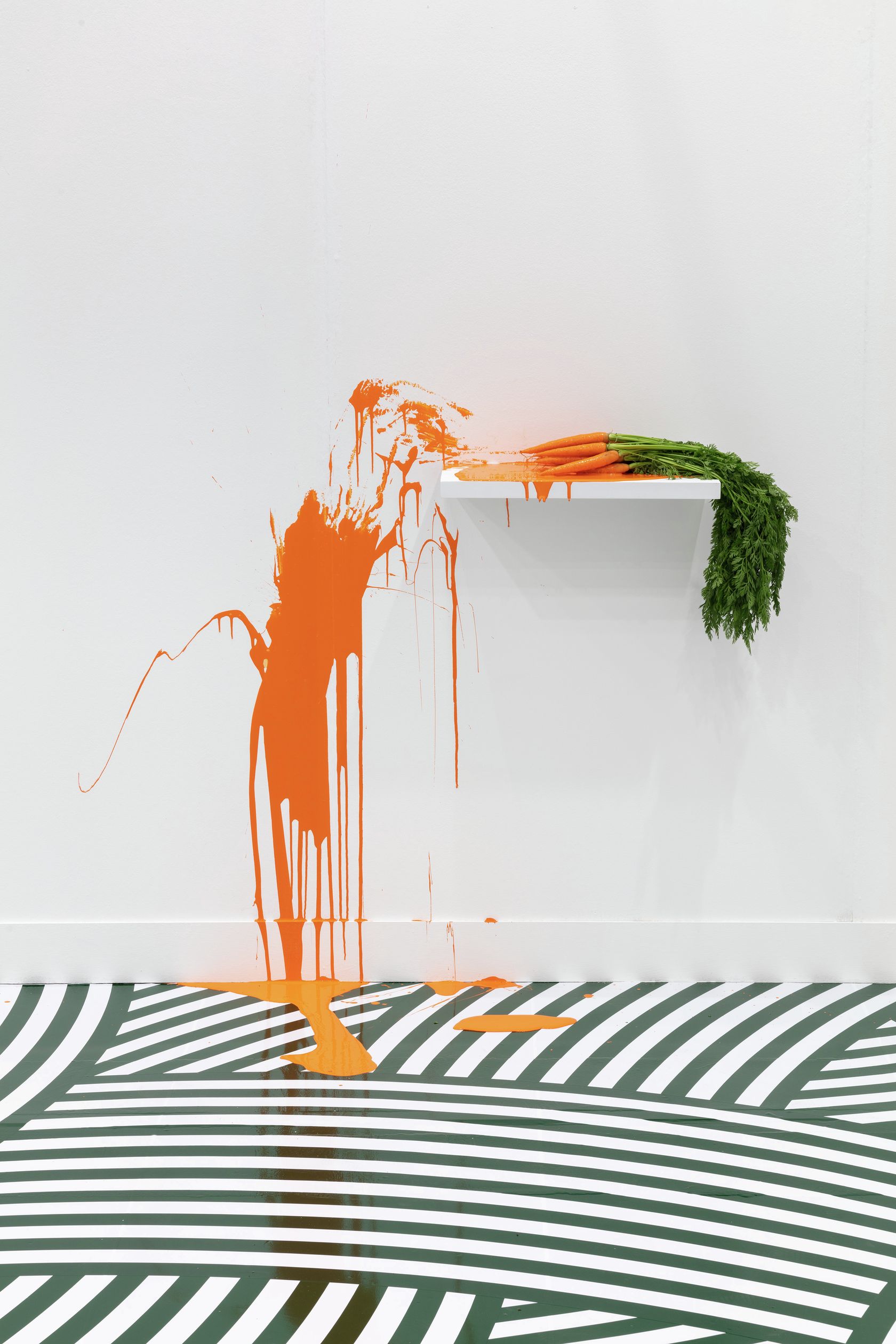 Jim Lambie, 18 carrots, 2005