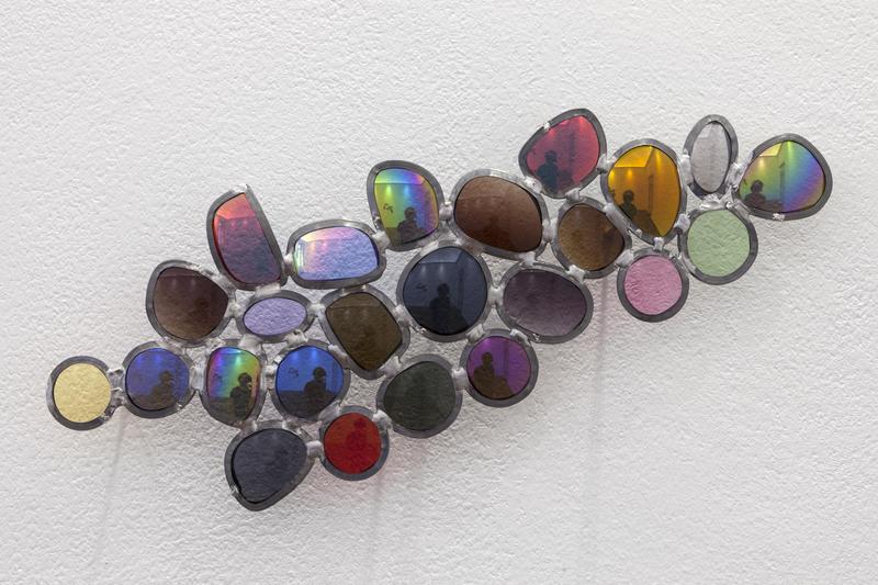 Jim Lambie, The Seen, 2018