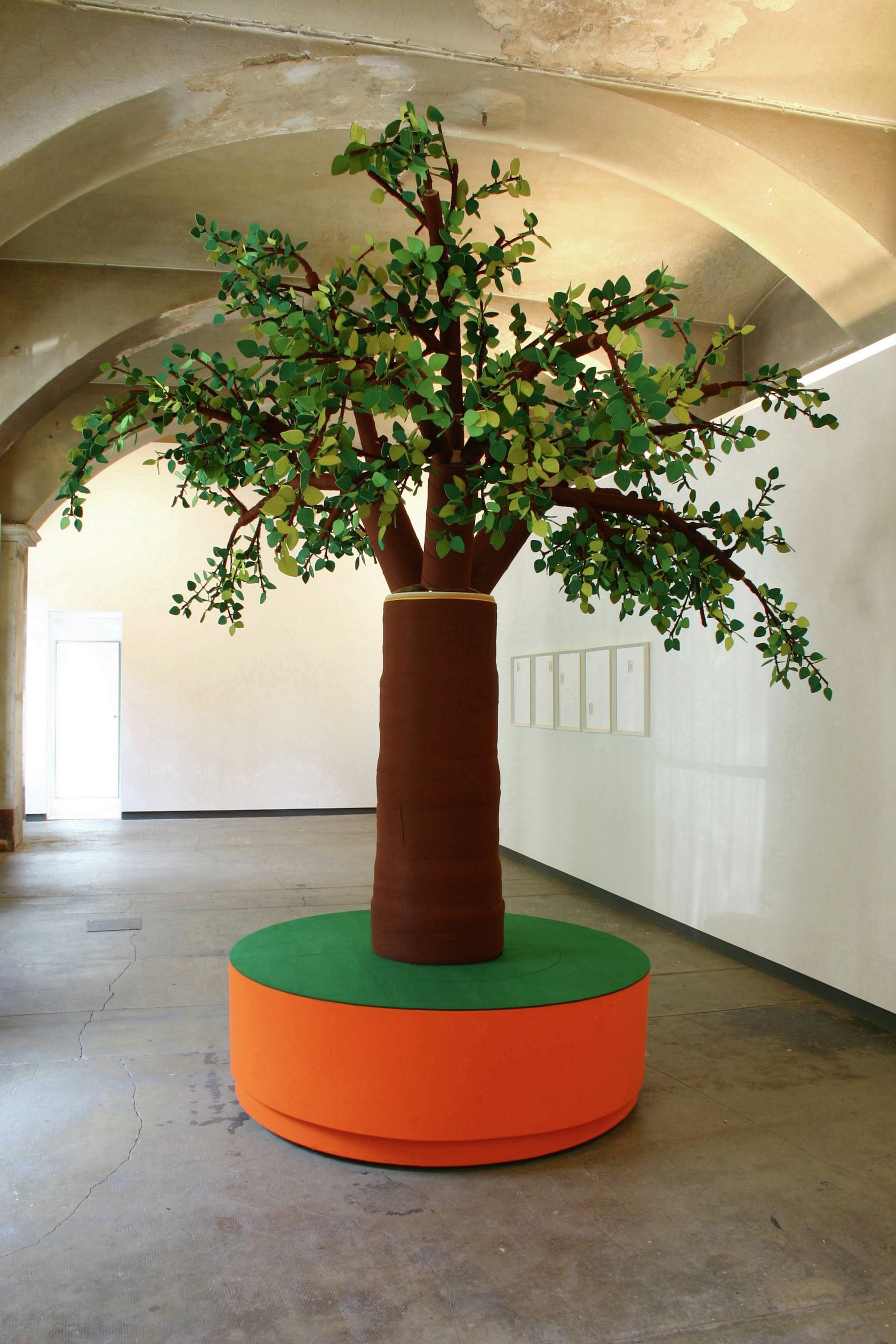 Lara Favaretto, Figlio Unico, 2004 - 2006