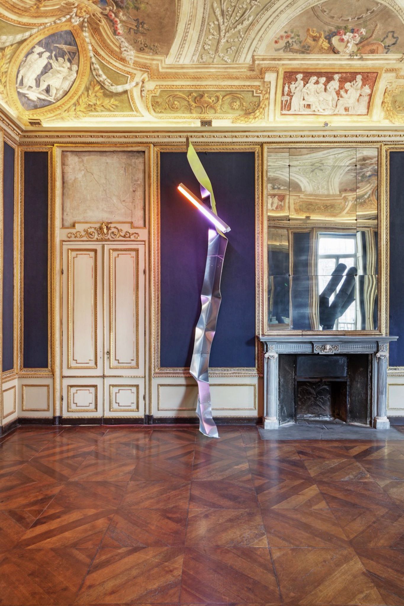 Mark Handforth, Dancing Cross, 2017