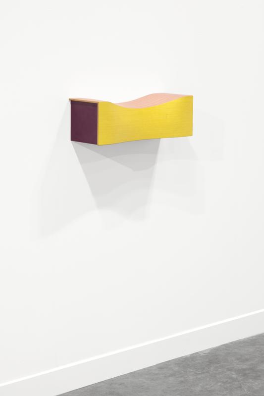 Martino Gamper, Poggiaschiena (sopra rosa).01, 2011