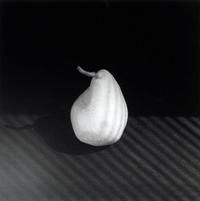 Robert Mapplethorpe, Pear,, 1985